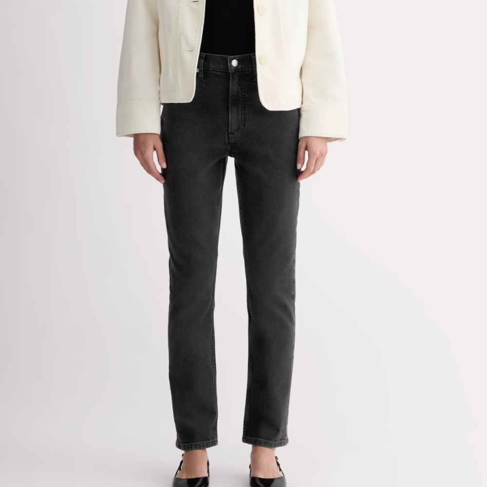 Everlane The Curvy Cheeky Jean | Washed Black | NWOT | Size 28 Crop